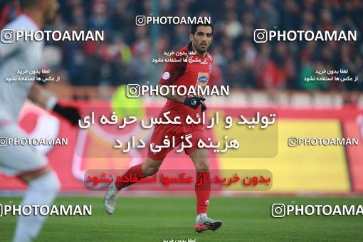 1503654, Tehran, , Iran Football Pro League، Persian Gulf Cup، Week 12، First Leg، Persepolis 1 v 0 Nassaji Qaemshahr on 2019/12/27 at Azadi Stadium