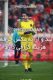 1503551, Tehran, , Iran Football Pro League، Persian Gulf Cup، Week 12، First Leg، Persepolis 1 v 0 Nassaji Qaemshahr on 2019/12/27 at Azadi Stadium