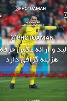 1503562, Tehran, , Iran Football Pro League، Persian Gulf Cup، Week 12، First Leg، Persepolis 1 v 0 Nassaji Qaemshahr on 2019/12/27 at Azadi Stadium
