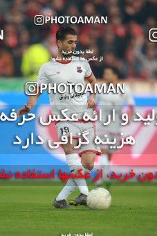 1503615, Tehran, , Iran Football Pro League، Persian Gulf Cup، Week 12، First Leg، Persepolis 1 v 0 Nassaji Qaemshahr on 2019/12/27 at Azadi Stadium