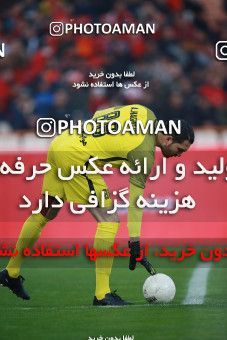 1503560, Tehran, , Iran Football Pro League، Persian Gulf Cup، Week 12، First Leg، Persepolis 1 v 0 Nassaji Qaemshahr on 2019/12/27 at Azadi Stadium