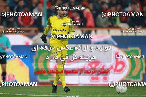 1503557, Tehran, , Iran Football Pro League، Persian Gulf Cup، Week 12، First Leg، Persepolis 1 v 0 Nassaji Qaemshahr on 2019/12/27 at Azadi Stadium
