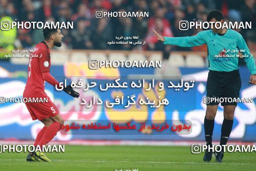 1503570, Tehran, , Iran Football Pro League، Persian Gulf Cup، Week 12، First Leg، Persepolis 1 v 0 Nassaji Qaemshahr on 2019/12/27 at Azadi Stadium