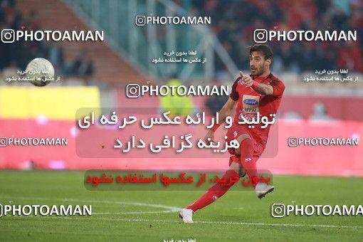 1503626, Tehran, , Iran Football Pro League، Persian Gulf Cup، Week 12، First Leg، Persepolis 1 v 0 Nassaji Qaemshahr on 2019/12/27 at Azadi Stadium