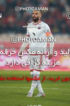 1503549, Tehran, , Iran Football Pro League، Persian Gulf Cup، Week 12، First Leg، Persepolis 1 v 0 Nassaji Qaemshahr on 2019/12/27 at Azadi Stadium