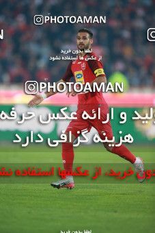 1503621, Tehran, , Iran Football Pro League، Persian Gulf Cup، Week 12، First Leg، Persepolis 1 v 0 Nassaji Qaemshahr on 2019/12/27 at Azadi Stadium