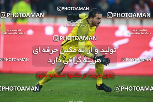 1503554, Tehran, , Iran Football Pro League، Persian Gulf Cup، Week 12، First Leg، Persepolis 1 v 0 Nassaji Qaemshahr on 2019/12/27 at Azadi Stadium