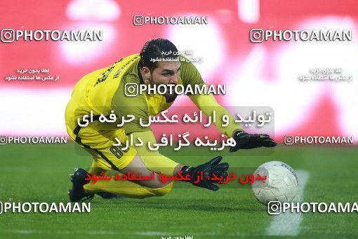 1503603, Tehran, , Iran Football Pro League، Persian Gulf Cup، Week 12، First Leg، Persepolis 1 v 0 Nassaji Qaemshahr on 2019/12/27 at Azadi Stadium
