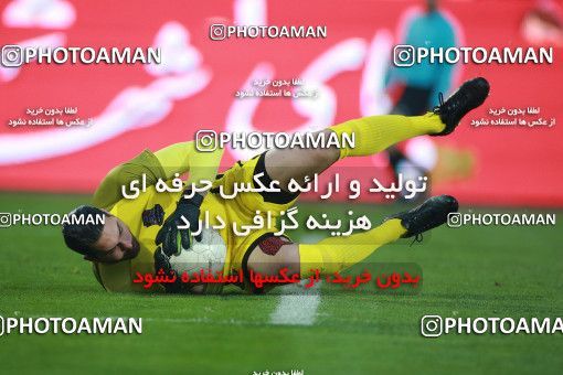 1503572, Tehran, , Iran Football Pro League، Persian Gulf Cup، Week 12، First Leg، Persepolis 1 v 0 Nassaji Qaemshahr on 2019/12/27 at Azadi Stadium