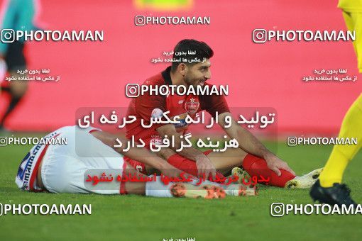 1503651, Tehran, , Iran Football Pro League، Persian Gulf Cup، Week 12، First Leg، Persepolis 1 v 0 Nassaji Qaemshahr on 2019/12/27 at Azadi Stadium