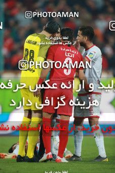 1503617, Tehran, , Iran Football Pro League، Persian Gulf Cup، Week 12، First Leg، Persepolis 1 v 0 Nassaji Qaemshahr on 2019/12/27 at Azadi Stadium