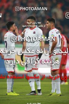 1503779, Tehran, , Iran Football Pro League، Persian Gulf Cup، Week 12، First Leg، Persepolis 1 v 0 Nassaji Qaemshahr on 2019/12/27 at Azadi Stadium