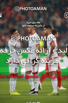 1503739, Tehran, , Iran Football Pro League، Persian Gulf Cup، Week 12، First Leg، Persepolis 1 v 0 Nassaji Qaemshahr on 2019/12/27 at Azadi Stadium