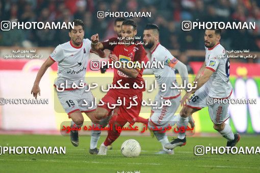 1503756, Tehran, , Iran Football Pro League، Persian Gulf Cup، Week 12، First Leg، Persepolis 1 v 0 Nassaji Qaemshahr on 2019/12/27 at Azadi Stadium