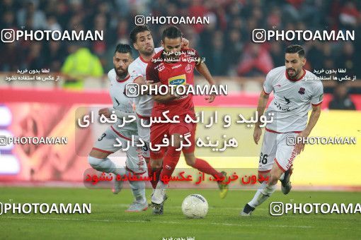 1503788, Tehran, , Iran Football Pro League، Persian Gulf Cup، Week 12، First Leg، Persepolis 1 v 0 Nassaji Qaemshahr on 2019/12/27 at Azadi Stadium
