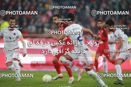 1503729, Tehran, , Iran Football Pro League، Persian Gulf Cup، Week 12، First Leg، Persepolis 1 v 0 Nassaji Qaemshahr on 2019/12/27 at Azadi Stadium