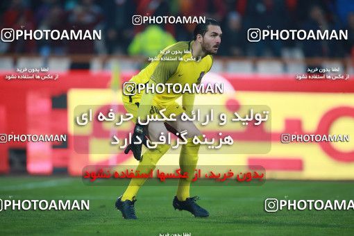 1503795, Tehran, , Iran Football Pro League، Persian Gulf Cup، Week 12، First Leg، Persepolis 1 v 0 Nassaji Qaemshahr on 2019/12/27 at Azadi Stadium