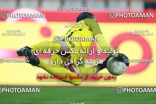 1503708, Tehran, , Iran Football Pro League، Persian Gulf Cup، Week 12، First Leg، Persepolis 1 v 0 Nassaji Qaemshahr on 2019/12/27 at Azadi Stadium