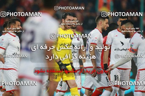 1503701, Tehran, , Iran Football Pro League، Persian Gulf Cup، Week 12، First Leg، Persepolis 1 v 0 Nassaji Qaemshahr on 2019/12/27 at Azadi Stadium