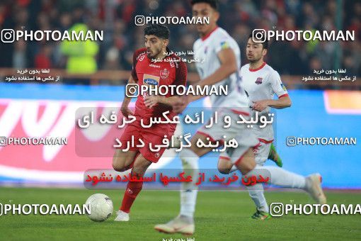 1503778, Tehran, , Iran Football Pro League، Persian Gulf Cup، Week 12، First Leg، Persepolis 1 v 0 Nassaji Qaemshahr on 2019/12/27 at Azadi Stadium