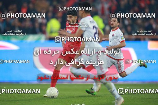 1503714, Tehran, , Iran Football Pro League، Persian Gulf Cup، Week 12، First Leg، Persepolis 1 v 0 Nassaji Qaemshahr on 2019/12/27 at Azadi Stadium
