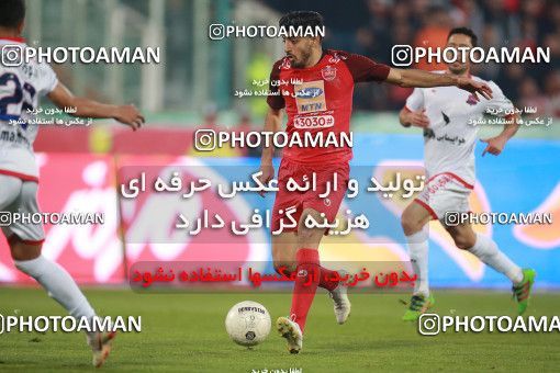 1503786, Tehran, , Iran Football Pro League، Persian Gulf Cup، Week 12، First Leg، Persepolis 1 v 0 Nassaji Qaemshahr on 2019/12/27 at Azadi Stadium