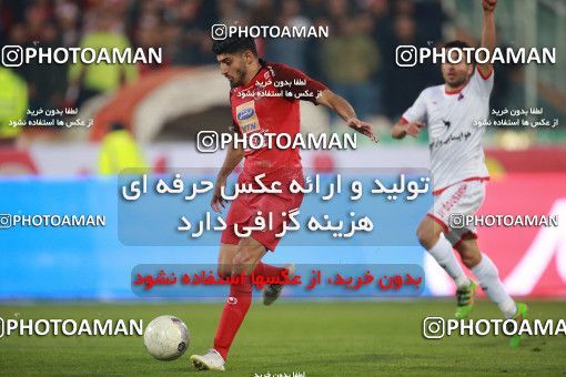 1503776, Tehran, , Iran Football Pro League، Persian Gulf Cup، Week 12، First Leg، Persepolis 1 v 0 Nassaji Qaemshahr on 2019/12/27 at Azadi Stadium