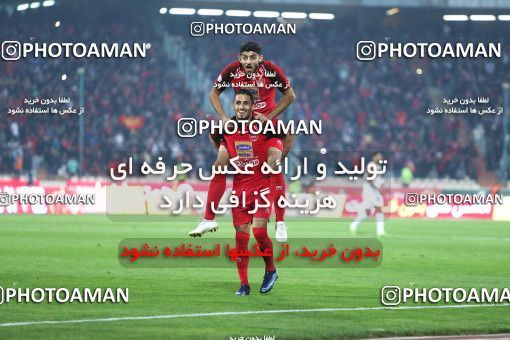 1503726, Tehran, , Iran Football Pro League، Persian Gulf Cup، Week 12، First Leg، Persepolis 1 v 0 Nassaji Qaemshahr on 2019/12/27 at Azadi Stadium