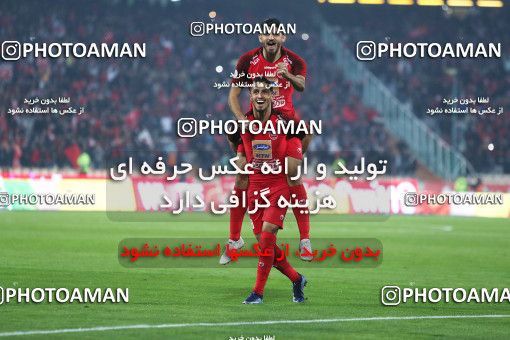 1503676, Tehran, , Iran Football Pro League، Persian Gulf Cup، Week 12، First Leg، Persepolis 1 v 0 Nassaji Qaemshahr on 2019/12/27 at Azadi Stadium