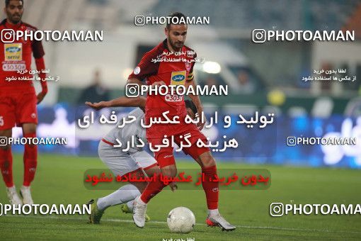 1503709, Tehran, , Iran Football Pro League، Persian Gulf Cup، Week 12، First Leg، Persepolis 1 v 0 Nassaji Qaemshahr on 2019/12/27 at Azadi Stadium
