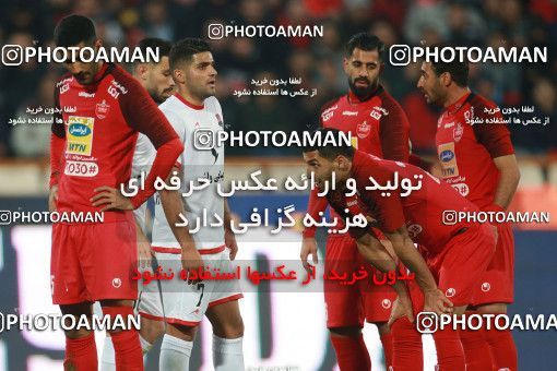 1503678, Tehran, , Iran Football Pro League، Persian Gulf Cup، Week 12، First Leg، Persepolis 1 v 0 Nassaji Qaemshahr on 2019/12/27 at Azadi Stadium