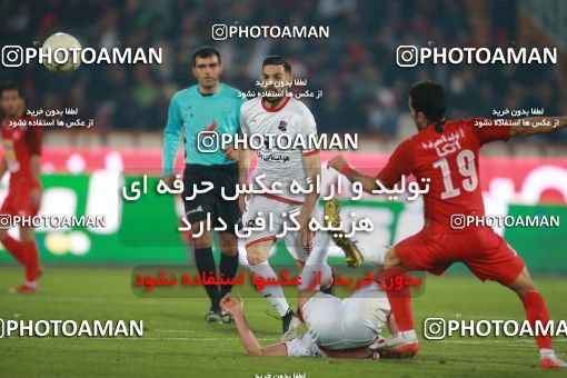 1503832, Tehran, , Iran Football Pro League، Persian Gulf Cup، Week 12، First Leg، Persepolis 1 v 0 Nassaji Qaemshahr on 2019/12/27 at Azadi Stadium