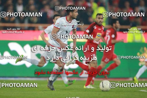 1503807, Tehran, , Iran Football Pro League، Persian Gulf Cup، Week 12، First Leg، Persepolis 1 v 0 Nassaji Qaemshahr on 2019/12/27 at Azadi Stadium
