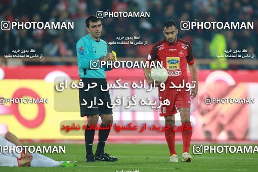 1503899, Tehran, , Iran Football Pro League، Persian Gulf Cup، Week 12، First Leg، Persepolis 1 v 0 Nassaji Qaemshahr on 2019/12/27 at Azadi Stadium