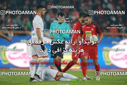 1503816, Tehran, , Iran Football Pro League، Persian Gulf Cup، Week 12، First Leg، Persepolis 1 v 0 Nassaji Qaemshahr on 2019/12/27 at Azadi Stadium