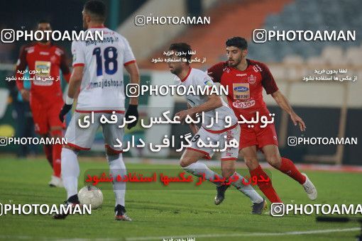 1503881, Tehran, , Iran Football Pro League، Persian Gulf Cup، Week 12، First Leg، Persepolis 1 v 0 Nassaji Qaemshahr on 2019/12/27 at Azadi Stadium
