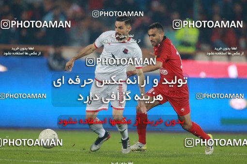 1503906, Tehran, , Iran Football Pro League، Persian Gulf Cup، Week 12، First Leg، Persepolis 1 v 0 Nassaji Qaemshahr on 2019/12/27 at Azadi Stadium
