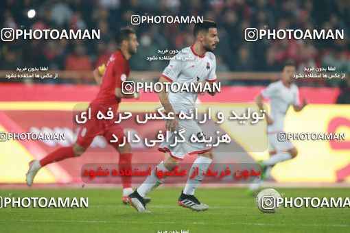 1503808, Tehran, , Iran Football Pro League، Persian Gulf Cup، Week 12، First Leg، Persepolis 1 v 0 Nassaji Qaemshahr on 2019/12/27 at Azadi Stadium