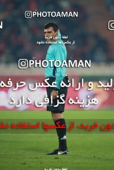 1503850, Tehran, , Iran Football Pro League، Persian Gulf Cup، Week 12، First Leg، Persepolis 1 v 0 Nassaji Qaemshahr on 2019/12/27 at Azadi Stadium