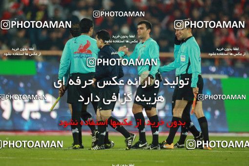 1503889, Tehran, , Iran Football Pro League، Persian Gulf Cup، Week 12، First Leg، Persepolis 1 v 0 Nassaji Qaemshahr on 2019/12/27 at Azadi Stadium