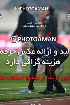 1503802, Tehran, , Iran Football Pro League، Persian Gulf Cup، Week 12، First Leg، Persepolis 1 v 0 Nassaji Qaemshahr on 2019/12/27 at Azadi Stadium