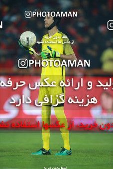 1503902, Tehran, , Iran Football Pro League، Persian Gulf Cup، Week 12، First Leg، Persepolis 1 v 0 Nassaji Qaemshahr on 2019/12/27 at Azadi Stadium
