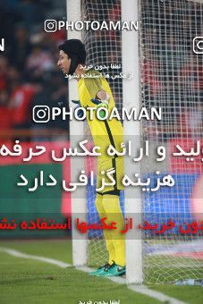 1503848, Tehran, , Iran Football Pro League، Persian Gulf Cup، Week 12، First Leg، Persepolis 1 v 0 Nassaji Qaemshahr on 2019/12/27 at Azadi Stadium