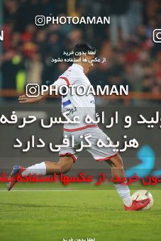 1503855, Tehran, , Iran Football Pro League، Persian Gulf Cup، Week 12، First Leg، Persepolis 1 v 0 Nassaji Qaemshahr on 2019/12/27 at Azadi Stadium