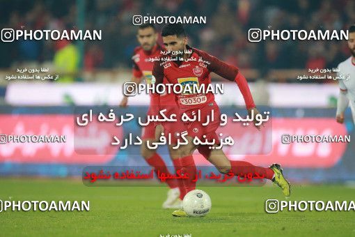 1503825, Tehran, , Iran Football Pro League، Persian Gulf Cup، Week 12، First Leg، Persepolis 1 v 0 Nassaji Qaemshahr on 2019/12/27 at Azadi Stadium