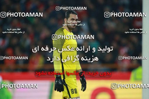 1503878, Tehran, , Iran Football Pro League، Persian Gulf Cup، Week 12، First Leg، Persepolis 1 v 0 Nassaji Qaemshahr on 2019/12/27 at Azadi Stadium