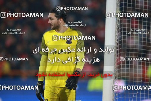 1503916, Tehran, , Iran Football Pro League، Persian Gulf Cup، Week 12، First Leg، Persepolis 1 v 0 Nassaji Qaemshahr on 2019/12/27 at Azadi Stadium