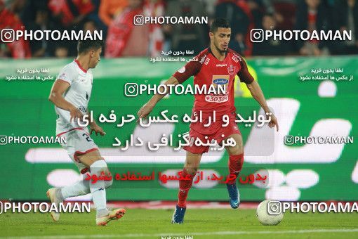 1503839, Tehran, , Iran Football Pro League، Persian Gulf Cup، Week 12، First Leg، Persepolis 1 v 0 Nassaji Qaemshahr on 2019/12/27 at Azadi Stadium