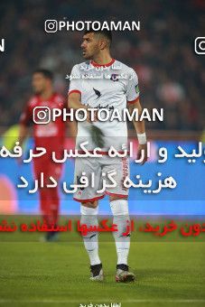1503909, Tehran, , Iran Football Pro League، Persian Gulf Cup، Week 12، First Leg، Persepolis 1 v 0 Nassaji Qaemshahr on 2019/12/27 at Azadi Stadium
