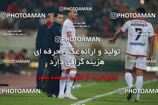 1503882, Tehran, , Iran Football Pro League، Persian Gulf Cup، Week 12، First Leg، 2019/12/27، Persepolis 1 - 0 Nassaji Qaemshahr